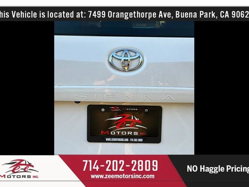 Used 2017 Toyota Sienna LE FWD image 55