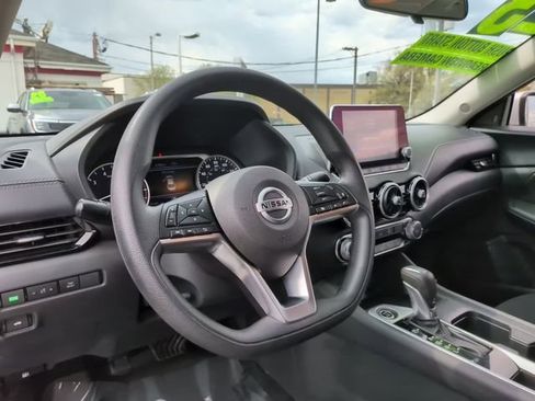 Used 2023 Nissan Sentra SV FWD image 29