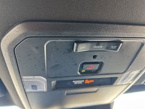 Used 2025 Toyota Tacoma TRD Sport image 21