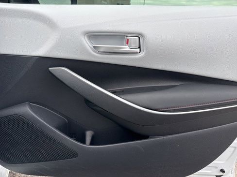 Used 2024 Toyota Corolla SE image 17
