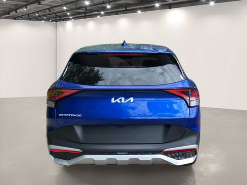 Certified 2023 Kia Sportage EX FWD image 7