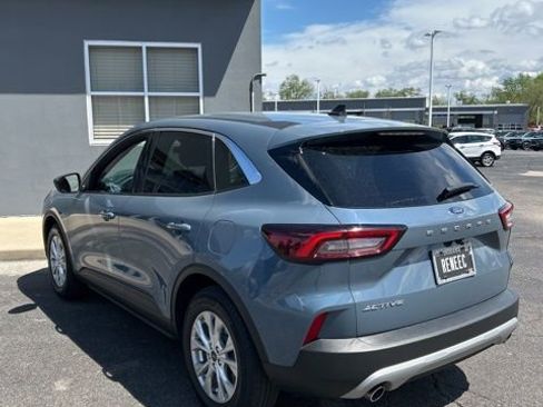 Used 2023 Ford Escape Active w/ Cold Weather Package image 7