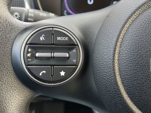 Certified 2023 Kia Soul LX w/ Option Group 015 FWD image 23