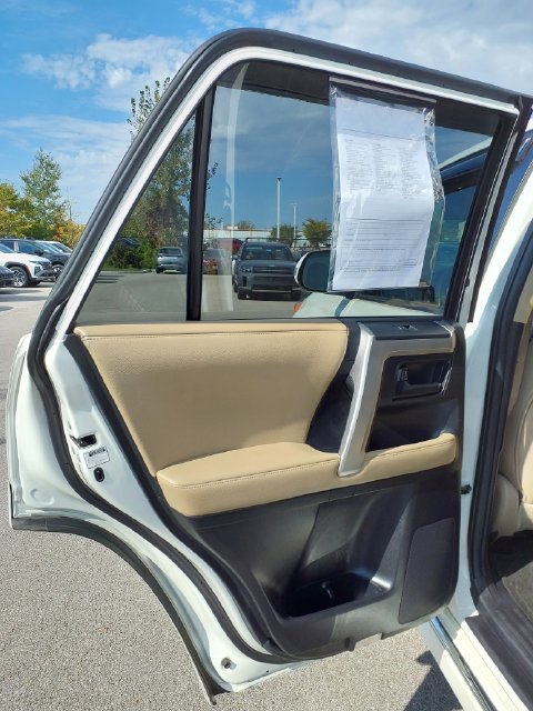 Used 2012 Toyota 4Runner Limited AWD/4WD image 19