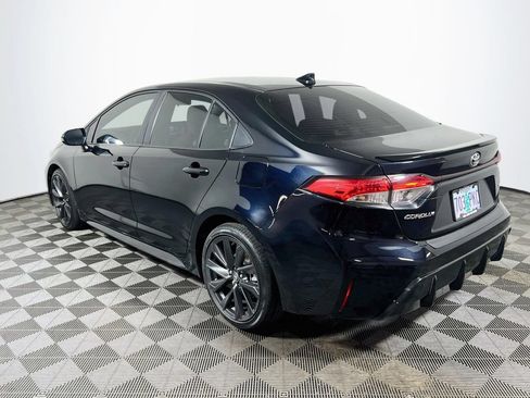 Certified 2023 Toyota Corolla SE w/ SE Premium Package FWD image 5
