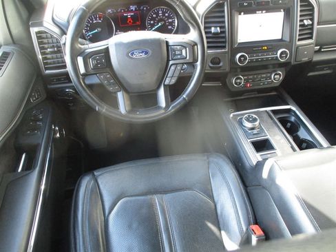 Used 2019 Ford Expedition Max Limited image 6