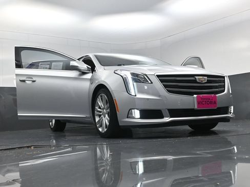Used 2019 Cadillac XTS Luxury FWD image 26