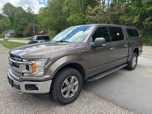 Used 2018 Ford F150 XLT w/ Equipment Group 302A Luxury AWD/4WD image 2