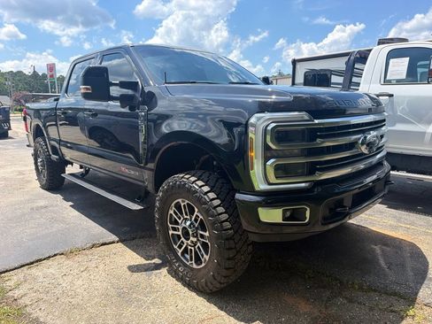 Used 2026 Ford F350 Platinum w/ Platinum Plus Package AWD/4WD image 2