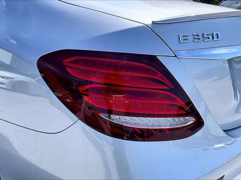 Used 2020 Mercedes-Benz E 350 Sedan image 27