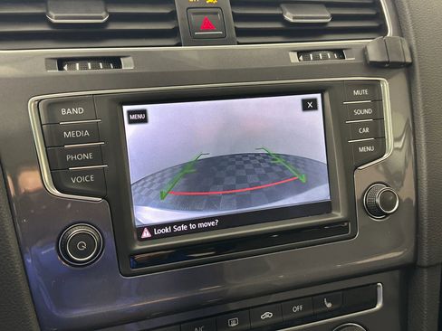 Used 2017 Volkswagen Golf Alltrack SE image 44