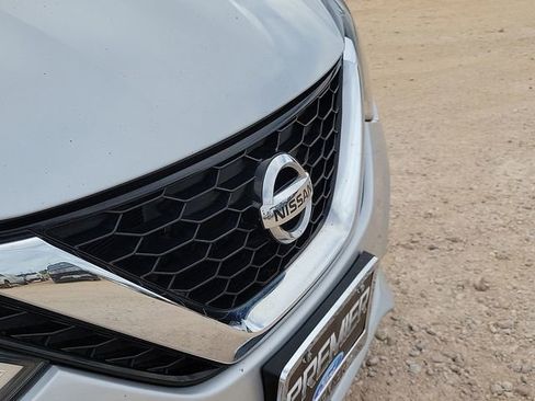 Used 2017 Nissan Sentra SV FWD image 13