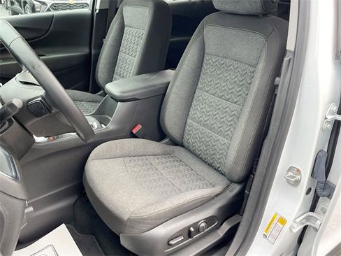 Certified 2024 Chevrolet Equinox LT image 18