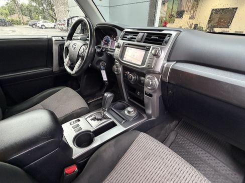 Used 2019 Toyota 4Runner SR5 AWD/4WD image 47