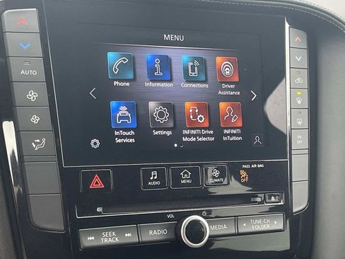 Certified 2025 INFINITI QX50 Pure image 16