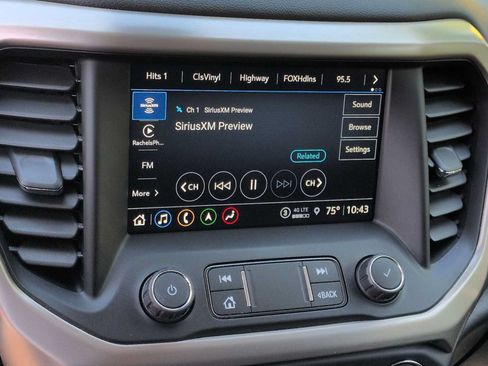 Used 2021 GMC Acadia Denali w/ Denali Ultimate Package AWD/4WD image 30