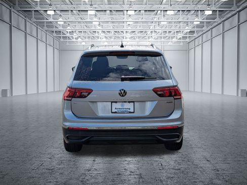 Used 2023 Volkswagen Tiguan SE w/ Panoramic Sunroof Package AWD/4WD image 4