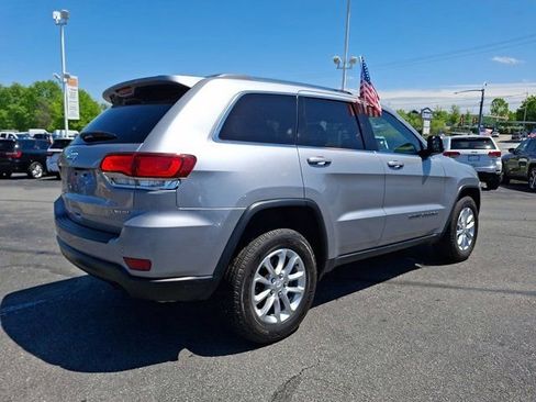 Certified 2021 Jeep Grand Cherokee Laredo X AWD/4WD image 8