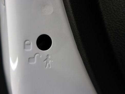 Used 2024 RAM 3500 Tradesman w/ Chrome Appearance Group image 37