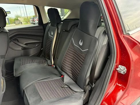Used 2016 Ford Escape SE w/ Equipment Group 201A AWD/4WD image 18