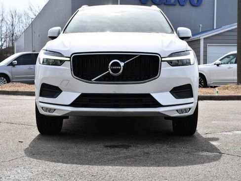 Used 2021 Volvo XC60 T5 Momentum w/ Premium Package image 2