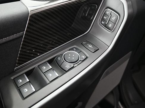 New 2026 Ford F250 Lariat w/ Black Appearance Package image 9