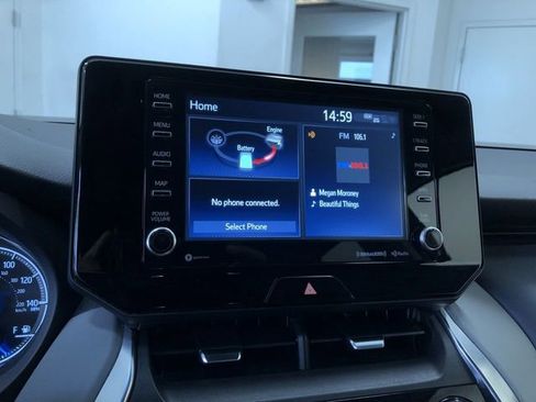 Certified 2022 Toyota Venza XLE image 30