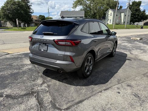 Used 2024 Ford Escape ST-Line w/ Tech Pack #1 AWD/4WD image 8