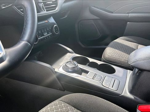 Certified 2023 Ford Escape Active AWD/4WD image 15