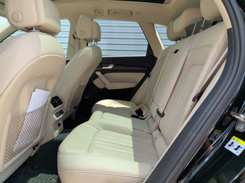Certified 2023 Audi Q5 2.0T Premium w/ Convenience Package AWD/4WD image 30