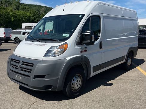 Used 2015 RAM ProMaster 2500 w/ Interior Convenience Group FWD image 3