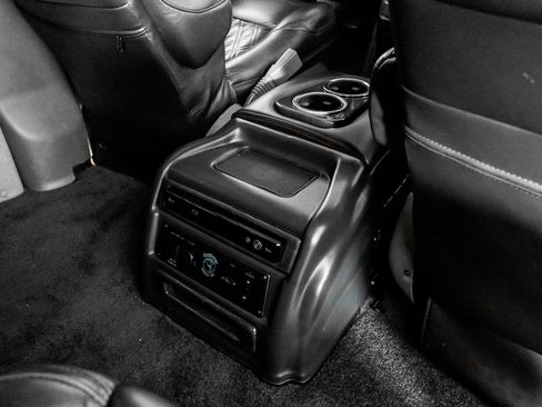 Used 2023 GMC Savana 2500 image 55