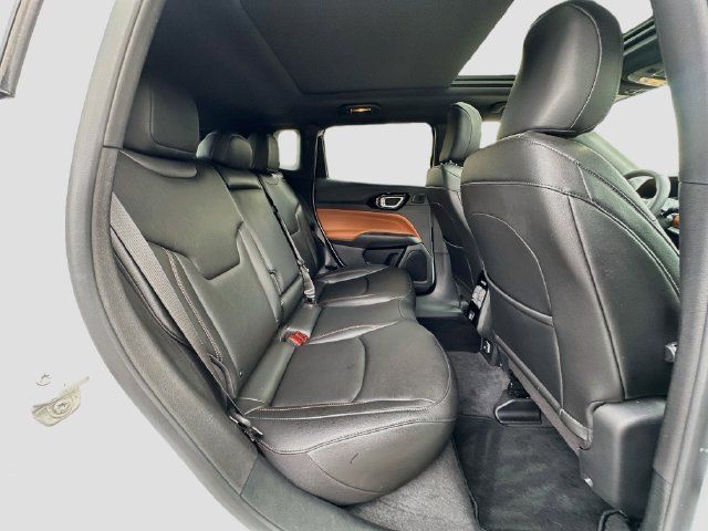 Used 2024 Jeep Compass Limited w/ Sun and Sound Group AWD/4WD image 29