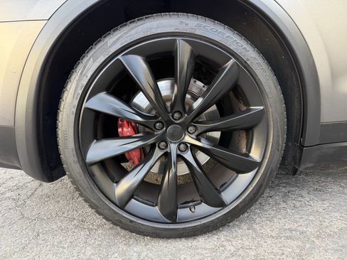 Used 2018 Tesla Model X P100D image 21