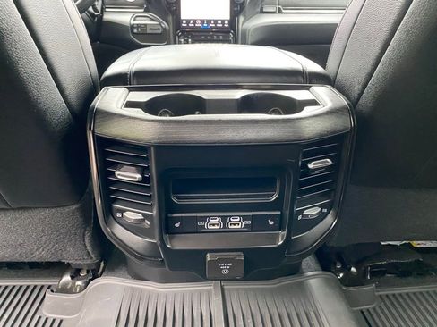 Used 2023 RAM 2500 Limited AWD/4WD image 29