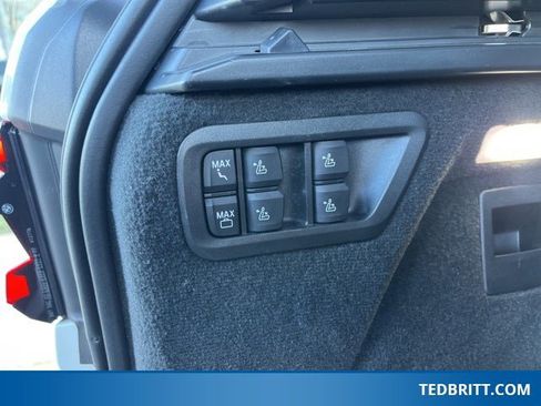 Used 2024 BMW X7 xDrive40i w/ Executive Package image 13