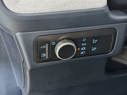 Certified 2025 Ford Maverick XLT FWD image 12