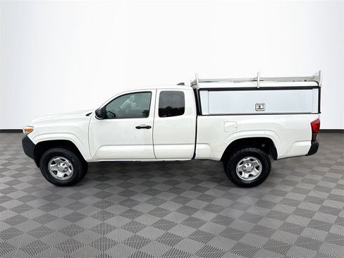 Used 2021 Toyota Tacoma SR image 5