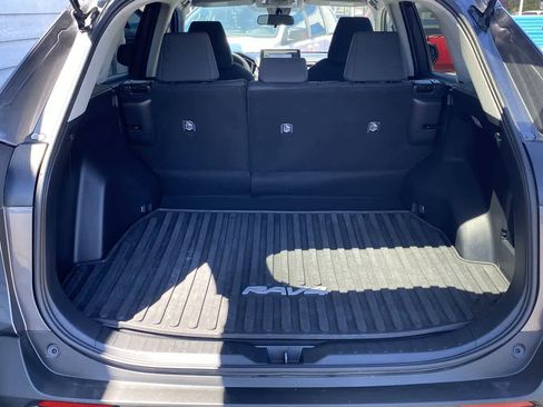 Certified 2021 Toyota RAV4 LE AWD/4WD image 22