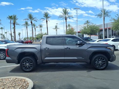 Used 2023 Toyota Tundra Platinum AWD/4WD image 3