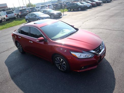 Used 2016 Nissan Altima 2.5 SL w/ Moonroof Package FWD image 21