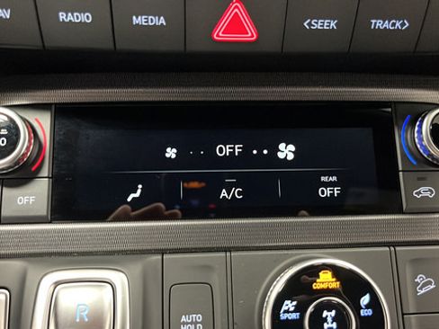 Used 2025 Hyundai Palisade Calligraphy AWD/4WD image 18