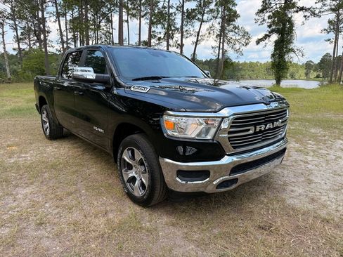 Used 2024 RAM 1500 Laramie RWD image 7