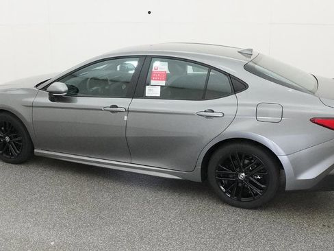 New 2026 Toyota Camry SE FWD image 7