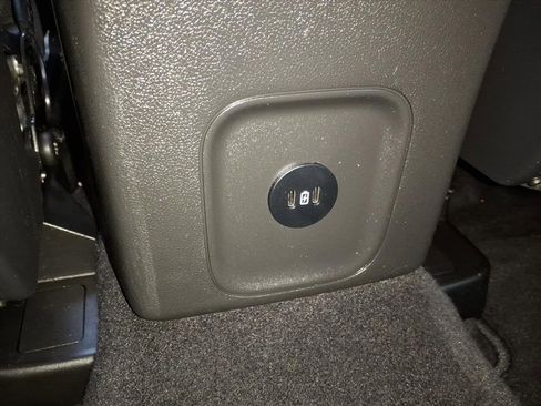 Used 2025 Ford Escape Active w/ Cold Weather Package image 9