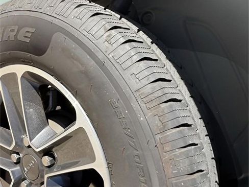 Used 2023 Jeep Wrangler Sahara image 26