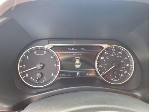 Used 2022 Nissan Sentra SR w/ Electronics Package FWD image 25