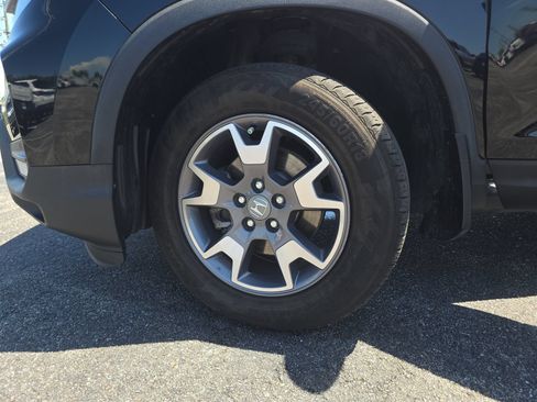 Certified 2023 Honda Passport TrailSport image 30