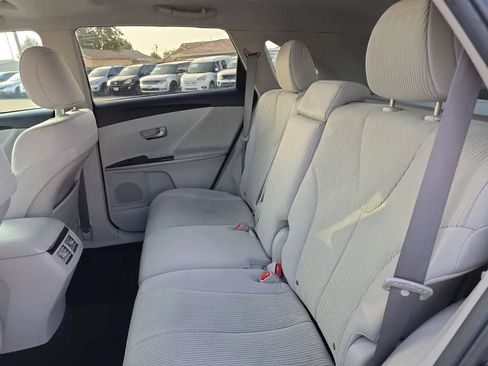 Used 2010 Toyota Venza FWD image 25