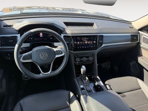 Certified 2023 Volkswagen Atlas SE w/ Panoramic Sunroof Package AWD/4WD image 15